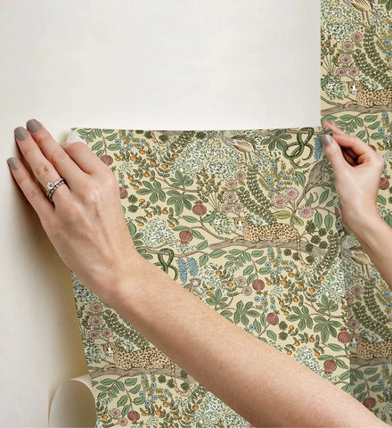 Safari Peel & Stick Wallpaper - Linen